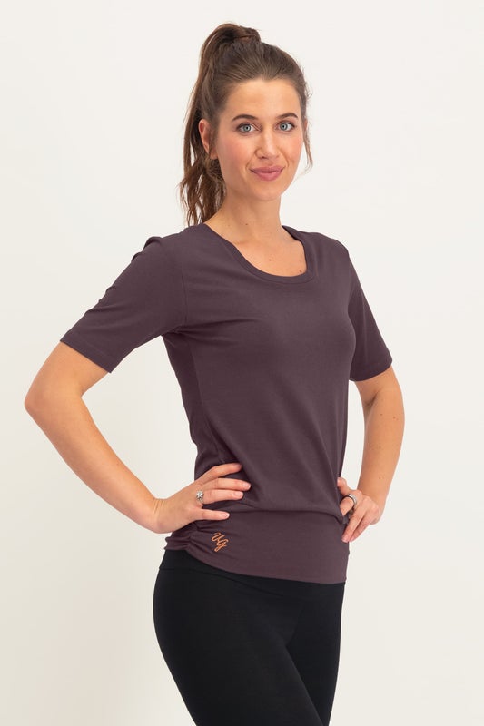 Urban Goddess Kami Yoga Tee-bambupaita (Berry)